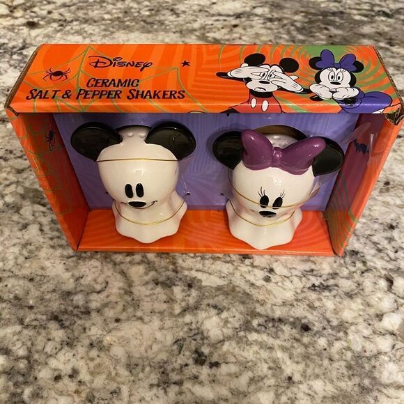 ✨NEW👻Disney Mickey and Minnie Mouse Halloween Ghost Salt Pepper Shakers🎃 - Picture 3 of 3